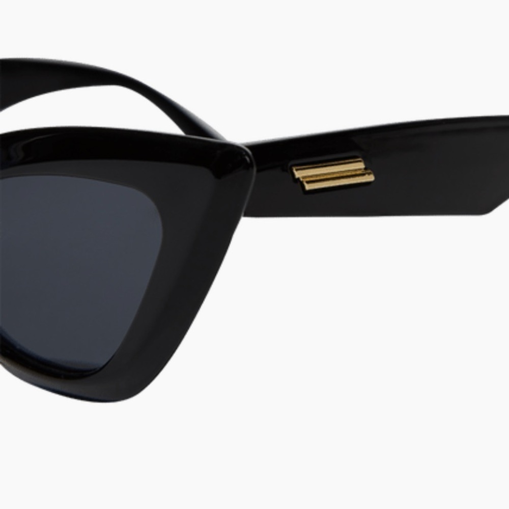 SUMMER & ROSE Noemie Sunglasses - Cat Eye - Picture 3 of 7